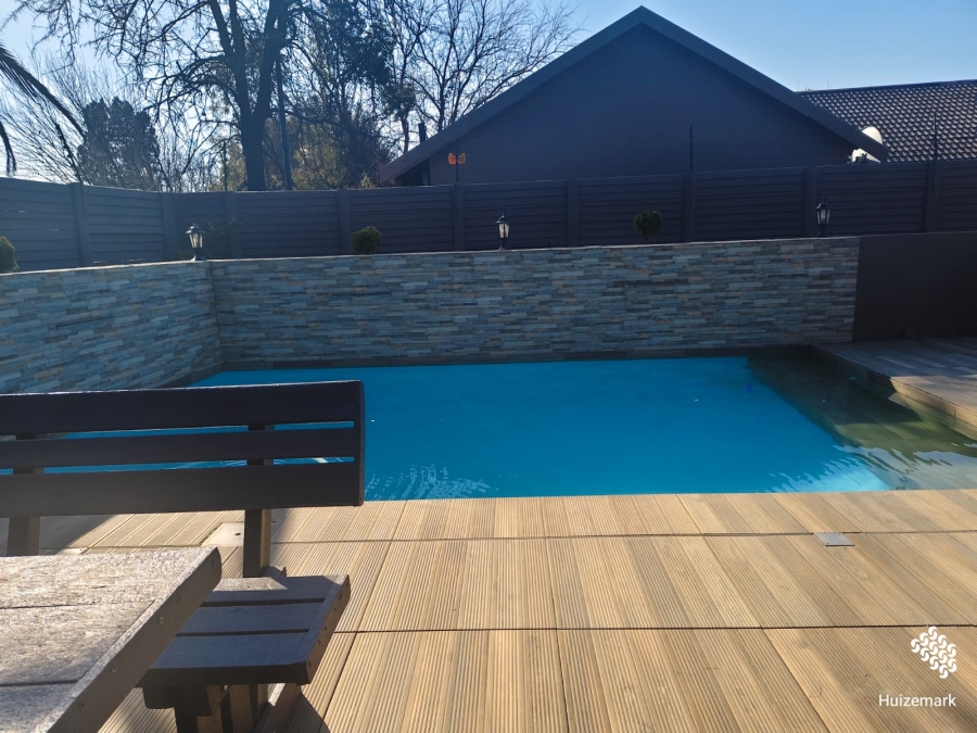 5 Bedroom Property for Sale in Vaalpark Free State